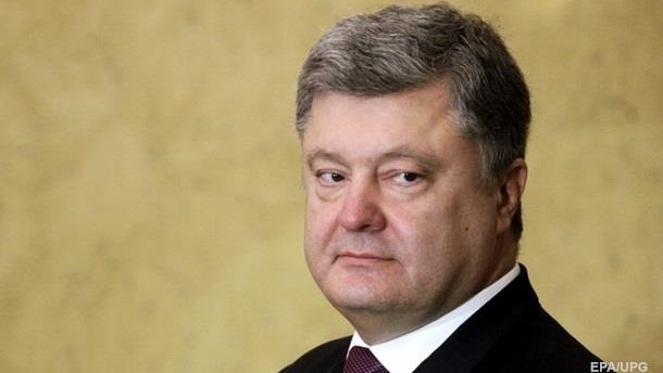 Порошенко обсудил с Волкером ситуацию на Донбассе