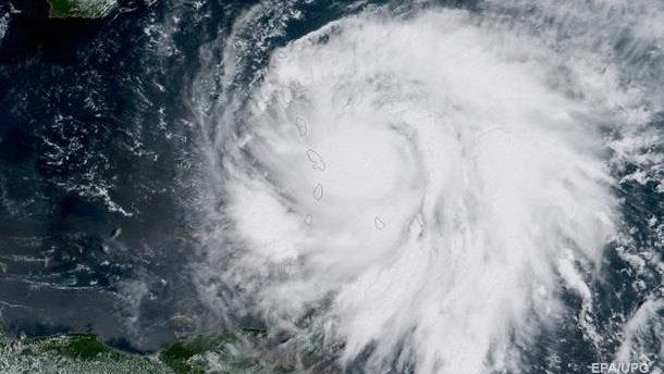 На Флориду надвигается тропический шторм Филипп