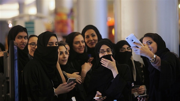 Женщины в Саудовской Аравии смогут посещать стадионы
