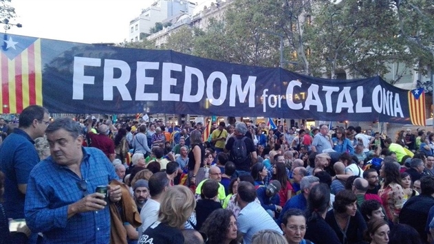 В Барселоне митингуют за независимость Каталонии