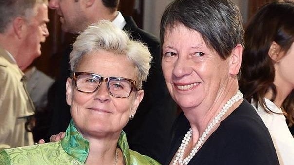 Первый немецкий министр вступил в однополый брак