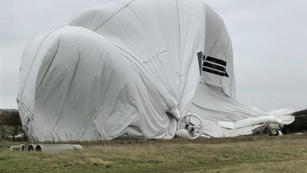 В Британии упал крупнейший в мире дирижабль