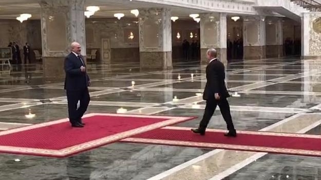Путин приехал к Лукашенко на высоких каблуках – СМИ