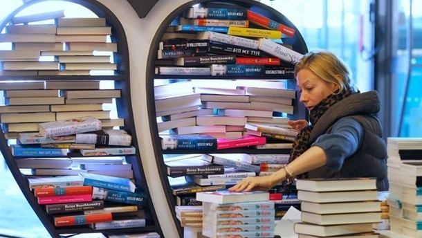 В Украине будут изымать нелегальные российские книги