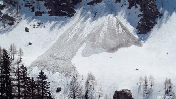 В швейцарских Альпах погибли трое альпинистов