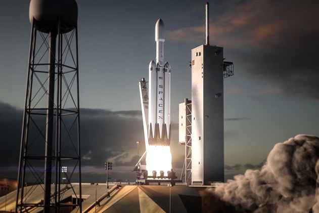 Илон Маск запустит в космос свой электромобиль Tesla на сверхтяжелой ракете