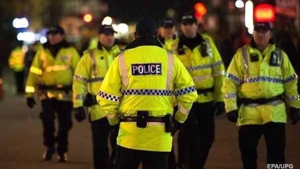 Полиция провела контролируемый взрыв у Букингемского дворца
